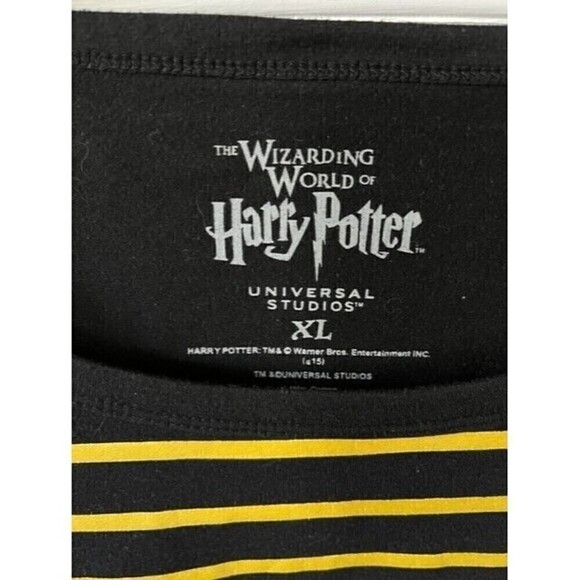 Wizarding World Of Harry Potter Crest Universal Studios Tshirt Size XL - Picture 2 of 5